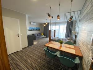 Kuchyňa alebo kuchynka v ubytovaní Apartamenty Krynica No.1
