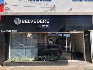 un edificio con un cartel que dice hotel colmena en Hotel Belvedere Araras - Fácil Acesso Hospital São Leopoldo e Faculdades, en Araras