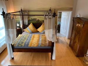 Ein Bett oder Betten in einem Zimmer der Unterkunft Park Villa Gernsheim