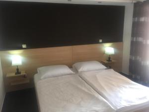 Postel nebo postele na pokoji v ubytování Studio apartment in Vodice with balcony, air conditioning, WiFi 4323-3