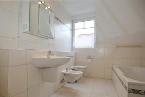 Ένα μπάνιο στο Sanddornweg Wohnung 13 b +19 φωτογραφίες
