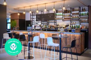 El lounge o bar de Tulip Inn Antwerpen