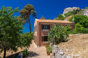 Gallery image of Saint George Castle Villa with sea view in Kefallonia