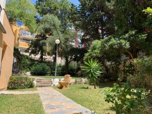 Ogród w obiekcie Tulipanes Benalmádena - Parking privado