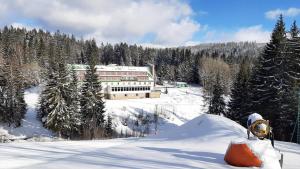 Chata Ořovský durante l'inverno