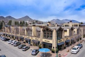 Gallery image of Colonnade Residence - 14 in Ketchum