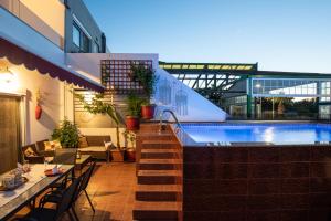 The swimming pool at or close to Margarita luxury apartment 1 Még 13 kép
