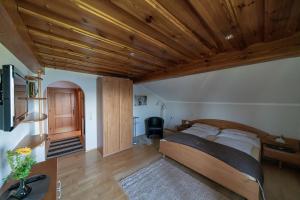 Gambar di galeri bagi Ferienwohnung Gaigg di Weyregg