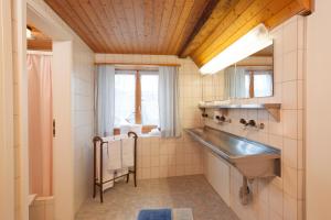 Koupelna v ubytování Hotel Landgasthof Hirschen + 37 fotografií