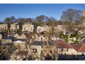 Gallery image of Pass the Keys Oppulent Lansdown Crescent Mews House with Free parking in Bath
