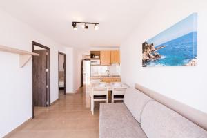 Afbeelding uit fotogalerij van Apartamentos Malacosta - MC Apartamentos Ibiza in Ibiza-stad
