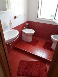 Koupelna v ubytování Reitani San Lorenzo Marzamemi Noto VILLA ZIRCONE + 29 fotografií