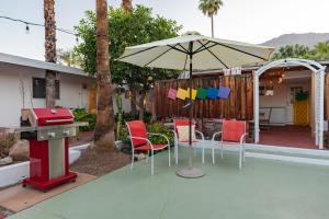 Patio nebo venkovní prostory v ubytování Float Palm Springs - Adults Only