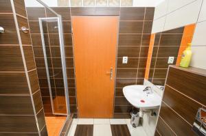 Bilik mandi di Inter hostel Liberec