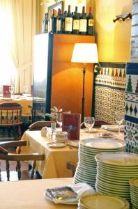 Gallery image of Hostal El Cairo in Seville