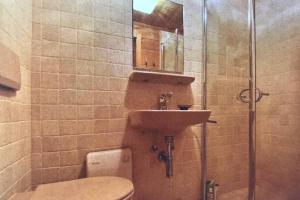 Ένα μπάνιο στο Chalet Soldanella 10 guests Gstaad