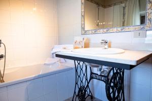A bathroom at Acqua di Civita Beauty & Rooms in Mercatello