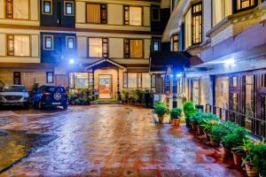 Gallery image of Muscatel Grand Silkroute - 300 Mts from MG Marg in Gangtok