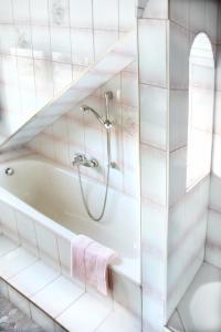 A bathroom at Apartment Elisabeth Stadler Még 18 kép
