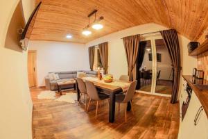Posedenie v ubytovaní Chalet Zuberec