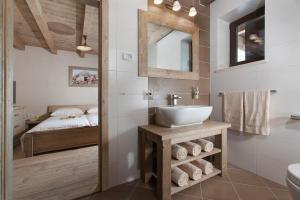 Kúpeľňa v ubytovaní Villa Monaco + 28 fotografií
