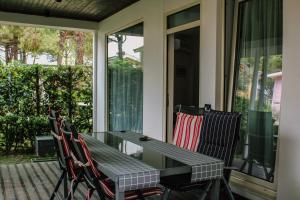 ドゥラスにあるIvy Lalzi Bay Beach Houseのギャラリーの写真