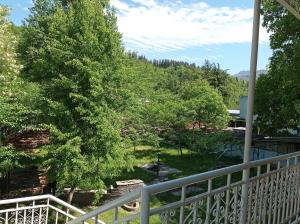 En balkon eller terrasse på Guesthouse Evergreen