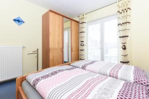 Galeriebild der Unterkunft Ferienwohnungen mit Terrasse im Haus Seekieker in Bensersiel