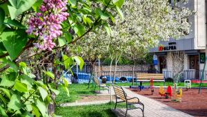 Aed väljaspool majutusasutust Hotel Alpha