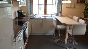 Η κουζίνα ή μικρή κουζίνα στο Ferienhaus Stay and Relax