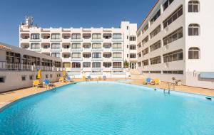 Bazén v ubytování Aparthotel Navigator nebo v jeho okolí
