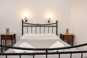 A bed or beds in a room at Laxesis