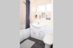 Shoreditch Hoxton Large 3 Bed Garden Flat