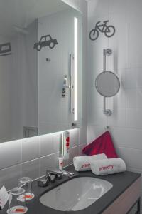 Koupelna v ubytování IntercityHotel Budapest