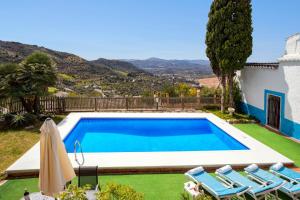 The swimming pool at or close to Casa El Lagarillo con Piscina privada