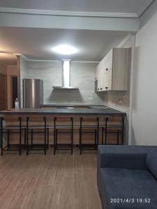Kuchyň nebo kuchyňský kout v ubytování Apartamento reformado 2º