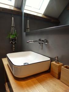 Koupelna v ubytování B&B droom in de polder -DE SALON- luxe appartement met prive-sauna