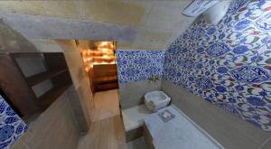 A bathroom at Zuwinasa House Hotel
