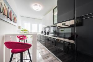 Kuchyňa alebo kuchynka v ubytovaní Porta Aurea di Spalato, Luxury apartment