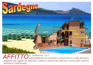een advertentie voor een resort met een zwembad bij Recidence il gabbiano in Valledoria