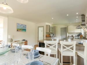 Gallery image of Seaport Lodge in Mawgan Porth