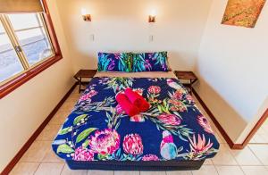 Ένα ή περισσότερα κρεβάτια σε δωμάτιο στο Cheela Plains Station Stay