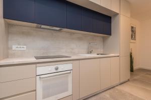 Kuchyňa alebo kuchynka v ubytovaní Royal Apartments Zadar