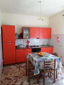 Η κουζίνα ή μικρή κουζίνα στο Adamo