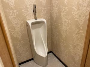
A bathroom at 竹ノ秀ホテル（大久保）
