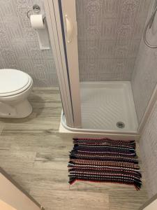 A bathroom at La stanza nel Borgo