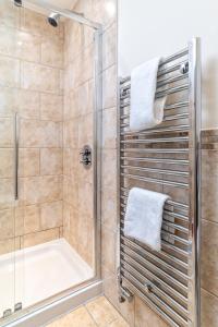 Victoria Court Suites - Aberdeen tesisinde bir banyo