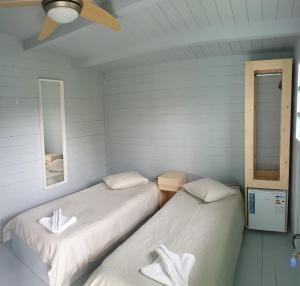 Llit o llits en una habitació de Pur si Simplu ADULTS ONLY