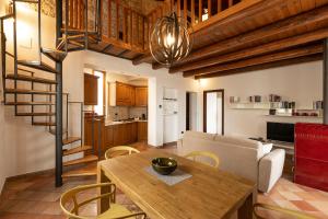 A kitchen or kitchenette at Casa dei Mori