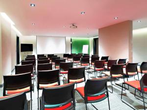 Área de negócios e/ou sala de conferências em Ibis Styles Istanbul Atasehir